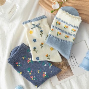 Blue flower socks