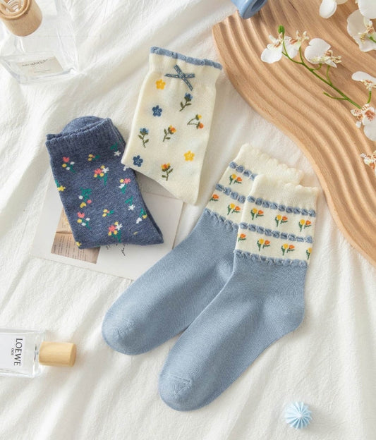 Blue flower socks